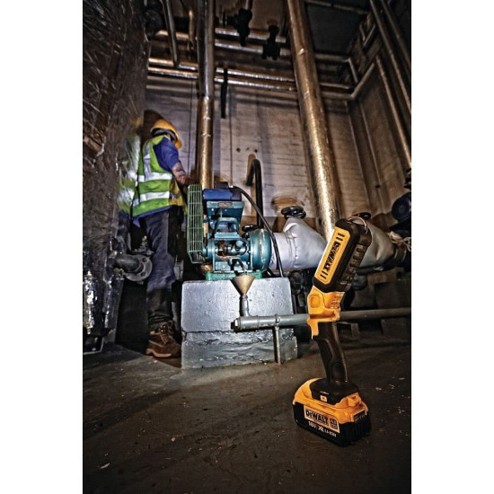 Акумулаторен фенер DeWALT DCL050